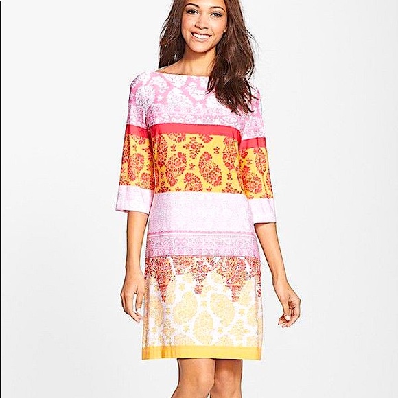 Donna Morgan Dresses & Skirts - Donna Morgan quarter sleeve paisley dress